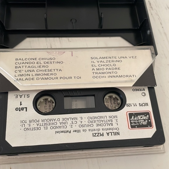 Nilla Pizzi cassette. Used 1980 made in Italy - Picture 5 of 6